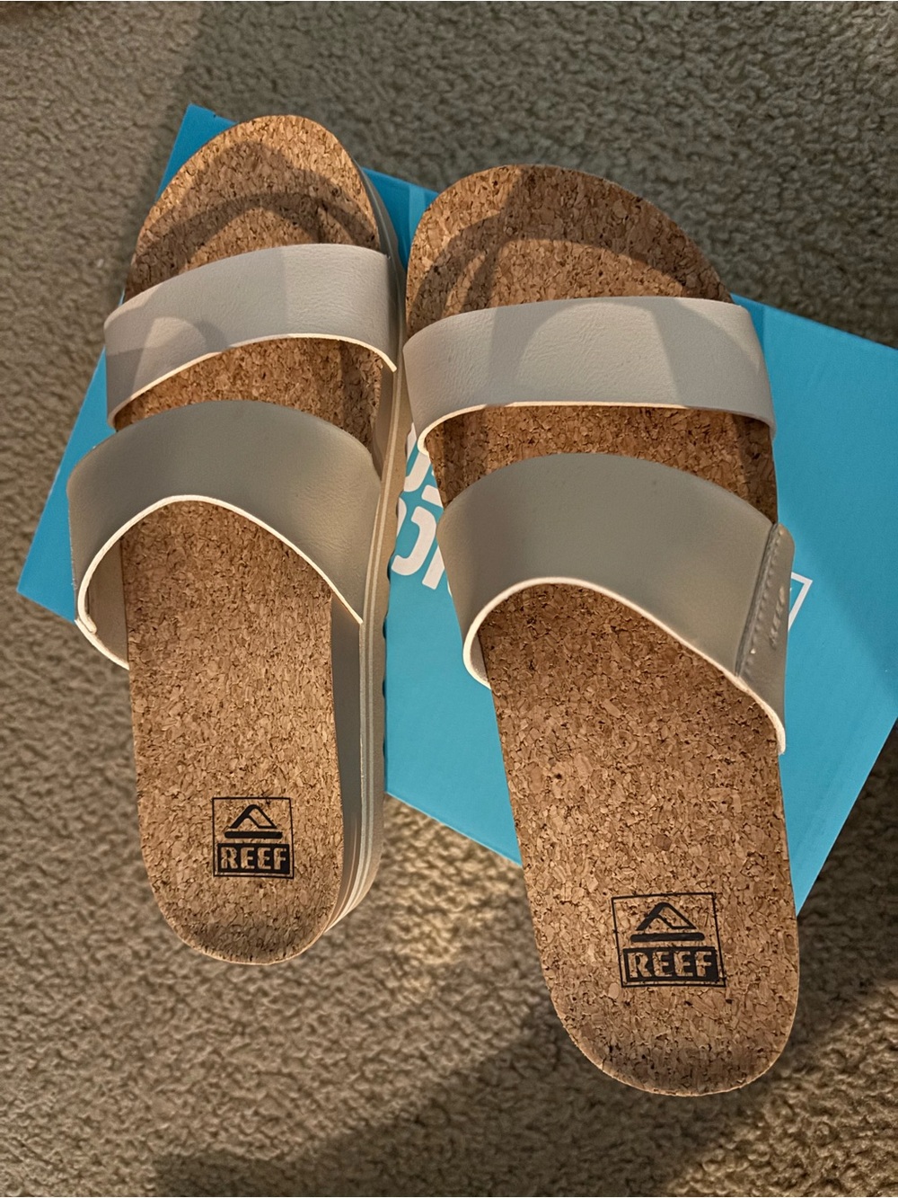 Reef Cushion Vista Women’s Beige Cork Slide Sandals